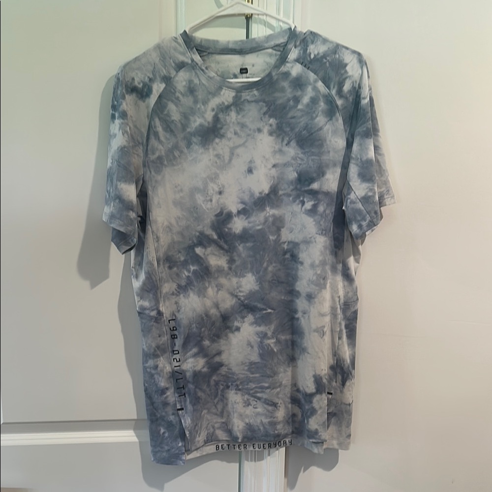 Lulu lemon medium athletic shirt